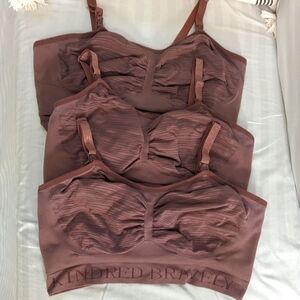 Kindred Bravely Pumping/Nursing Bra Lot